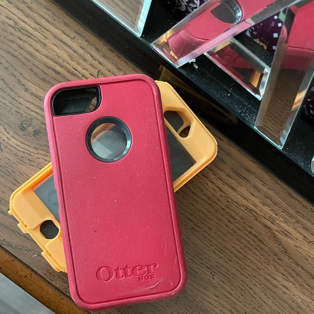 2~OtterBox Red and Yellow iPhone Cases Defender Series 5/5s/SE (1st Gen)